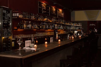 La famosa barra de 878. Foto: Airbnb.