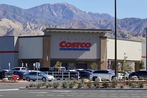 La famosa cadena de supermercados abrió una nueva sucursal en Highland, California