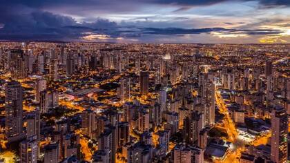 La fastuosa vida de los millonarios en la capital del "agrolujo" de Brasil