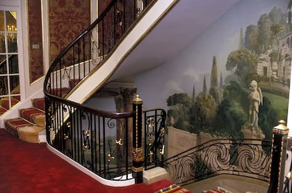 La fatídica escalera de la casa de Ivana Trump en Nueva York