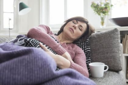 Muchas mujeres experimentan un cansancio extremo sin una causa evidente en las semanas previas a un ataque cardíaco. Foto: Archivo.