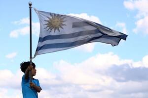 La fecha de nacimiento de Uruguay como país independiente ha sido motivo de debates a lo largo del tiempo.