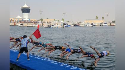 La Federación Internacional de Triatlón restituyó a los deportistas rusos y bielorrusos, suspendidos desde que Rusia inició la invasión en Ucrania, en febrero de 2022