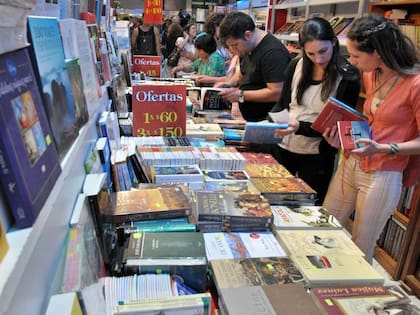 La Feria del Libro vuelve a La Rural como una de las propuestas más convocantes del año