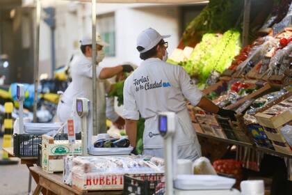 La feria en Recoleta volvió a ofrecer sus productos para los vecinos que demandaban la reapertura