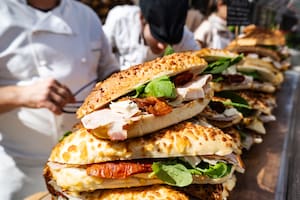 La Feria Francesa vuelve a Recoleta con sandwiches, croissants y quesos: cuándo es y qué puestos habrá