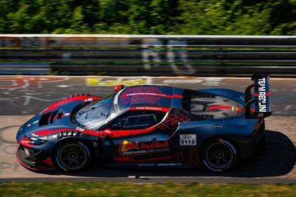 La Ferrari 296 con la que Verstappen se impuso junto con Lulham en Alemania