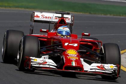 La Ferrari de Fernando Alonso marcó el rumbo en Melbourne