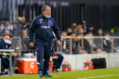 La FESFUT apostó por la experiencia de Gómez, quien ya llevó a tres selecciones a Copas del Mundo