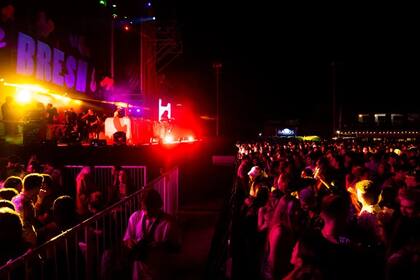 La fiesta Bresh trasciende fronteras, pero también la sigue rompiendo en Buenos Aires.
