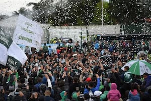 El fenómeno Camioneros: cómo hizo el club de los Moyano para ascender tres categorías en dos años