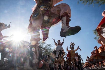La fiesta de La Tirana, en Chile, se celebra todos los años en julio en honor a la Virgen del Carmen, patrona del país