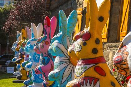 La fiesta del chocolate en Bariloche con huevos y figuras gigantes