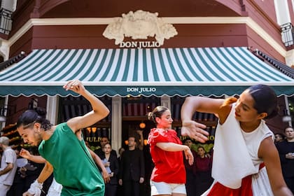 La Fiesta del Tomate también ofrece distintas actividades artísticas y musicales