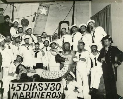 La fiesta realizada en 1933 para presentar la novela "45 días y 30 marineros", de Lange