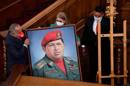 La figura de Hugo Chávez, omnipresente en el protocolo chavista 