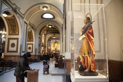La figura de San Expedito en la iglesia Nuestra Señora de Balvanera