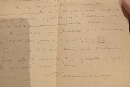La firma de Carlos Ballester Molina hijo en la carta que dejó para que sus familiares conocieran la verdad sobre la venta de armas a la Fundación Eva Perón