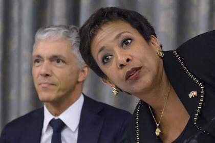 La fiscal dio una conferencia de prensa en Suiza