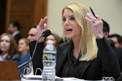 La fiscal general de Estados Unidos, Pam Bondi, en el Congreso.