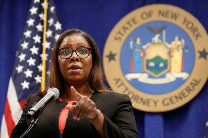 La fiscal general de Nueva York, Letitia James, quien inició una investigación civil contra Trump en 2019