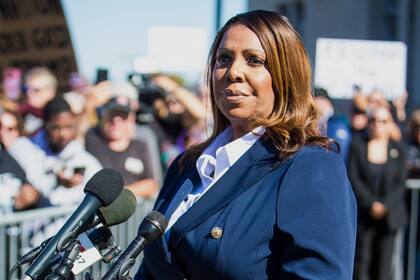 La fiscal general de Nueva York, Letitia James, fue una de las demandantes contra Google