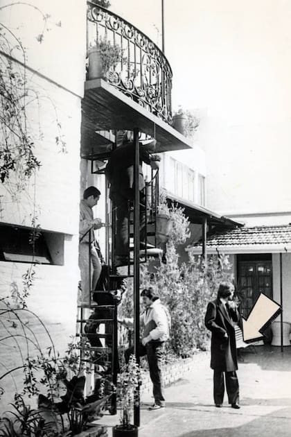 La flecha sobre la foto marca el lugar donde se encontraba el sótano de los Puccio, en el que tuvieron detenida por más de un mes a Nélida Bollini de Prado