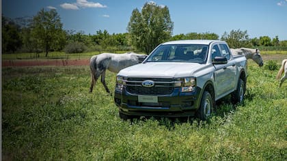 La Ford Ranger XL 4x2 está equipada con un motor Diésel 2.0L Turbo de 170 CV a 3500 rpm