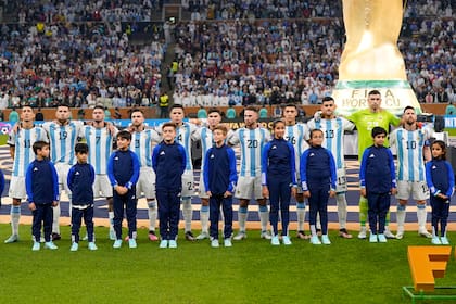 La formación inicial de la Argentina vs. Francia en la final del Mundial Qatar 2022