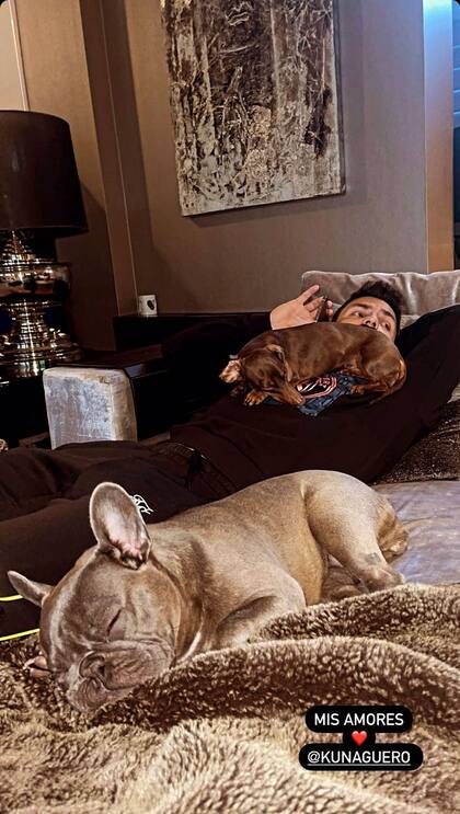 La foto de entrecasa del Kun Agüero tomada por su novia