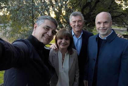 La foto de unidad que armaron Jorge Macri, Patricia Bullrich, Mauricio Macri y Horacio Rodríguez Larreta