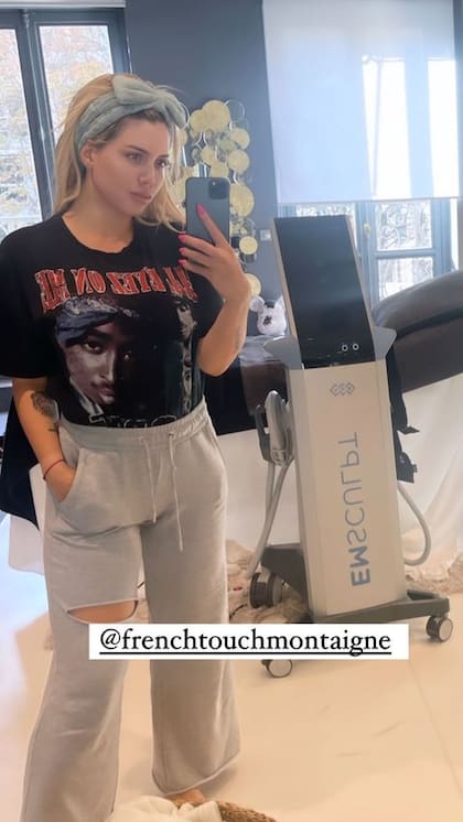 La foto de Wanda Nara en un centro de estética con el mismo pantalón que tenía cuando se tomó la selfie con un fan