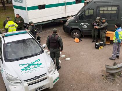La foto del contexto sobre la requisa, en la cual se puede ver a Canina Jelinek