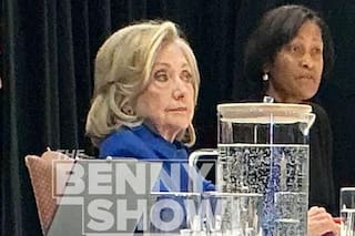 Una foto filtrada de Hillary Clinton obligó a pausar su testimonio a puertas cerradas sobre el caso Epstein