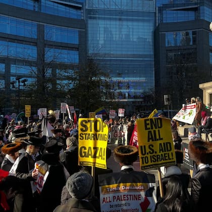 La foto que Elliot Page subió en su resumen del 2025 sobre su apoyo a Gaza