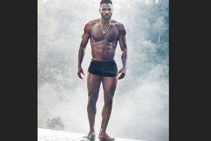 La foto que Instagram borró de la cuenta del bailarín.