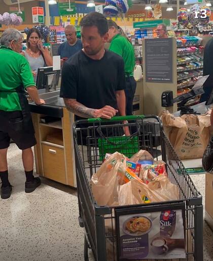 La foto que se viralizó de Messi haciendo las compras en Miami
