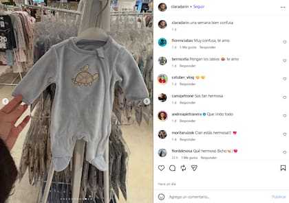 La foto que subió Clara Darín que parecía revelar el sexo del bebé de Chino Darín y Úrsula Corberó (Foto: Instagram @claradarin)