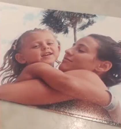 La foto retro de Eleonora Wexler y su hija Miranda (Foto: Captura de video)