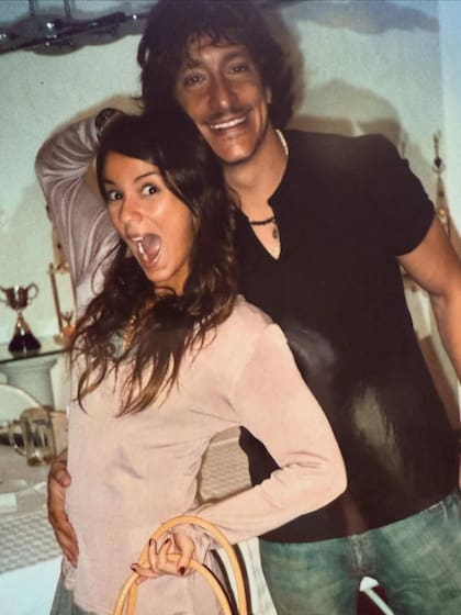 La foto retro de la pareja que emocionó a los fans (Captura: Instagram @gimeaccardi)