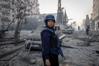 La fotógrafa palestina Samar Abu Elouf, autora de la Foto del Año para World Press Photo.