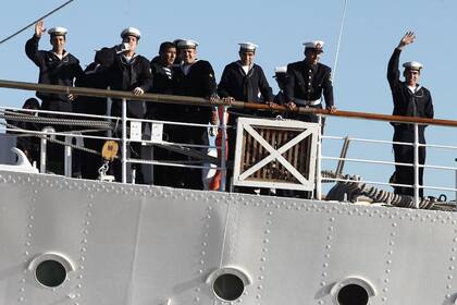 La Fragata dio comienzo a su 43° viaje de instrucción al mando del Capitán de Navío, Pablo Lucio Salonio