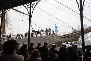 La Fragata Libertad exhibe su belleza en un puerto de Francia