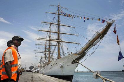 La Fragata quedó en medio de una dura pulseada con los holdouts que reclaman el pago de deuda en default