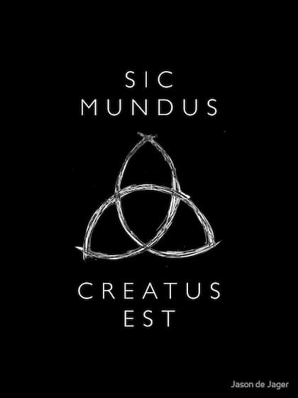 La frase proviene de un texto hermético conocido como La Tabla de Esmeralda