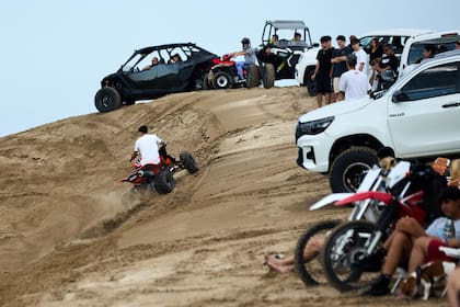 La Frontera, en Pinamar: competencias de camionetas y cuatriciclos conviven peligrosamente