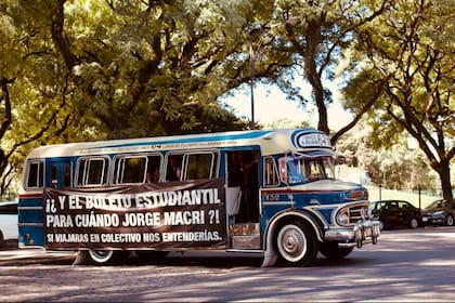 La FUBA reclamó la implementación del boleto universitario frente a la sede del gobierno porteño en Uspallata