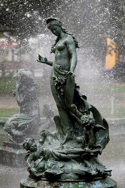 La fuente de Plaza Rocha, orgullo recuperado de Mar del Plata.
