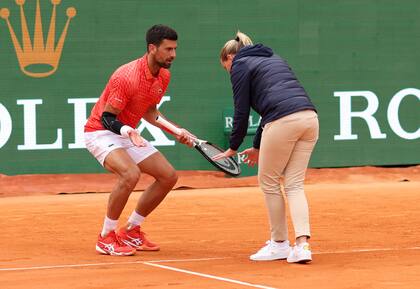 La fuerte discusión entre Novak Djokovic y la jueza de silla por un pique