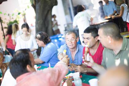 La fundación Desde tu Lugar propone pasar las fiestas con 150 personas en situación de calle.